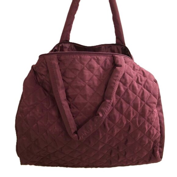 DSW Quilted Duffel Bag Color: Burgundy NWT - Picture 3 of 7